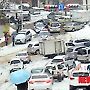 폭설에 갇힌 도로