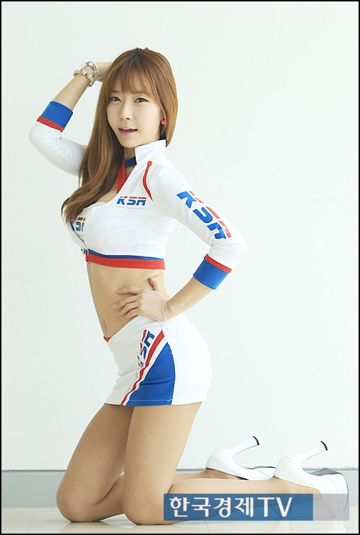 민다흰