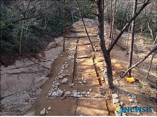 나주 자미산성 제7 건물터 발견