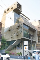 이제는 떠오르는 신흥귀족이 되어버린 연예인.jpg | 인스티즈