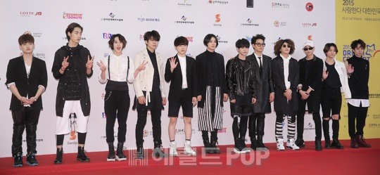 탑 이미지