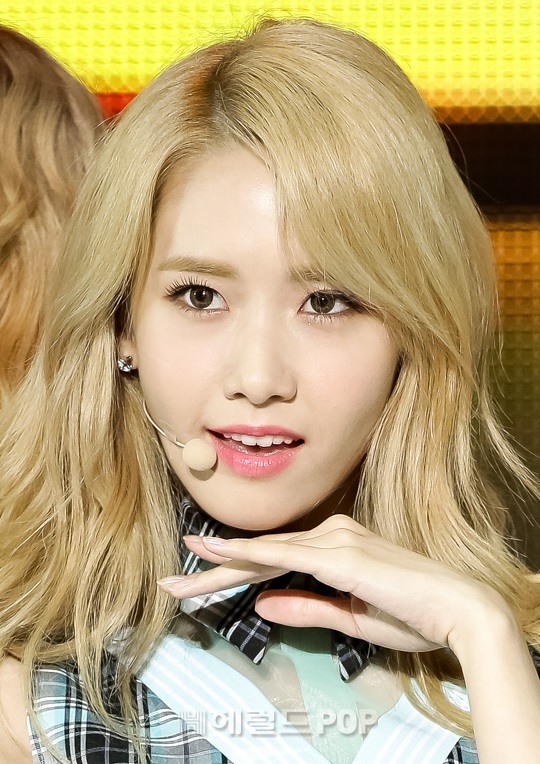 윤아 이미지