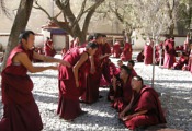 <이해준의 희망가족 여행기(3)>계엄상태 티벳은 지금 몇시인가