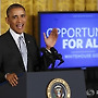 최저 임금 인상을 위한 행정 명령에 서명하기에 앞서 연설하는 오바마 미국 대통령